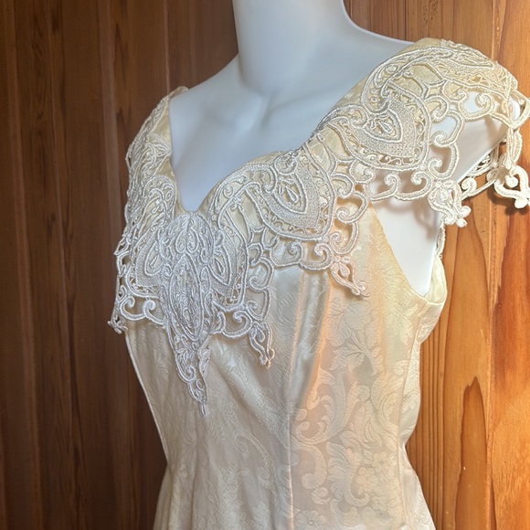 Vintage Lace Neckline Floor Length Gunne Sax Jessica McClintock Dress - Picture 1 of 12